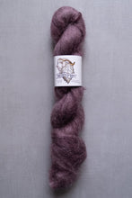Load image into Gallery viewer, yarn hank