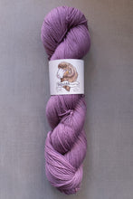 Load image into Gallery viewer, yarn hank