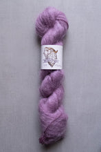 Load image into Gallery viewer, yarn hank