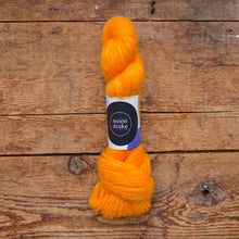 Load image into Gallery viewer, yarn hank