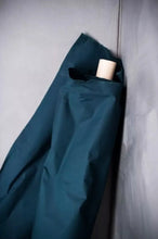 Load image into Gallery viewer, oil skin dry