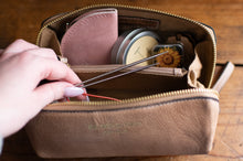 Load image into Gallery viewer, knitting kit