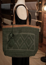 Load image into Gallery viewer, Panache Totes and Wristlets