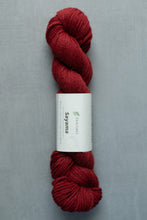 Load image into Gallery viewer, maroon sayama yarn hank