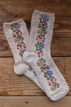 Load image into Gallery viewer, flower pattern socks