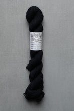 Load image into Gallery viewer, fdf mini yarn hank