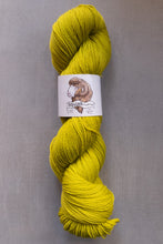Load image into Gallery viewer, yarn hank