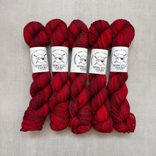 Load image into Gallery viewer, yarn hanks