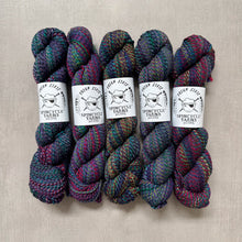Load image into Gallery viewer, yarn hanks