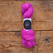 Load image into Gallery viewer, yarn hank