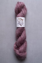 Load image into Gallery viewer, yarn hank