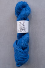 Load image into Gallery viewer, yarn hank