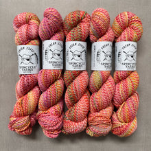 Load image into Gallery viewer, yarn hanks