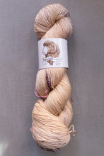 Load image into Gallery viewer, yarn hank
