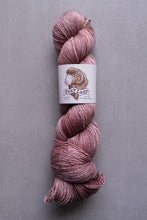 Load image into Gallery viewer, yarn hank