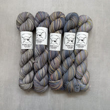 Load image into Gallery viewer, yarn hanks