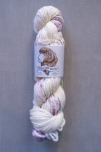 Load image into Gallery viewer, yarn hank