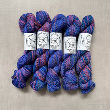 Load image into Gallery viewer, yarn hanks