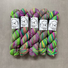 Load image into Gallery viewer, yarn hanks