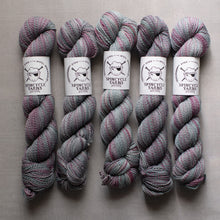 Load image into Gallery viewer, deadreck yarn hanks