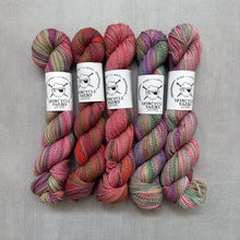 Load image into Gallery viewer, yarn hanks