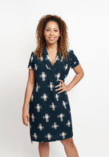 Load image into Gallery viewer, Augusta Shirt & Dress - Grainline Studio - The Farmer's Daughter Fibers