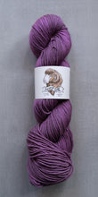 Load image into Gallery viewer, yarn hank