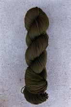 Load image into Gallery viewer, yarn hank