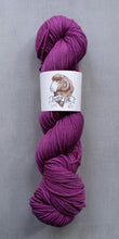 Load image into Gallery viewer, purple yarn hank