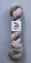 Load image into Gallery viewer, yarn hank