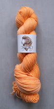 Load image into Gallery viewer, yarn hank