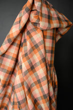 Load image into Gallery viewer, plaid cotton linen