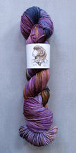 Load image into Gallery viewer, purple yarn hank