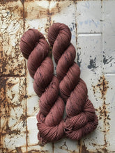 Load image into Gallery viewer, yarn hank