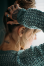 Load image into Gallery viewer, woman wearing knit sweater