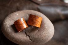 Load image into Gallery viewer, Leather Bandana Slide Rings