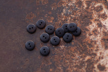 Load image into Gallery viewer, black flat buttons