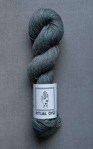 ritual dyes yarn hank