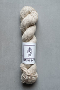 ritual dyes yarn hank