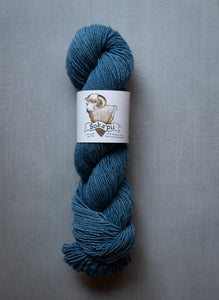 soka'pii blue yarn hank