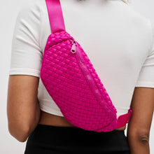 Load image into Gallery viewer, fuchsia belt bag