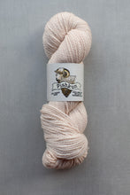Load image into Gallery viewer, Pishkun - The Farmer's Daughter Fibers
