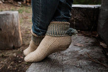 Load image into Gallery viewer, red cedar slipper