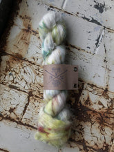 Load image into Gallery viewer, Oh Dang! Speckles - The Farmer&#39;s Daughter Fibers - The Farmer&#39;s Daughter Fibers