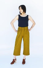 Load image into Gallery viewer, Free Range Slacks - Sew House Seven - The Farmer&#39;s Daughter Fibers