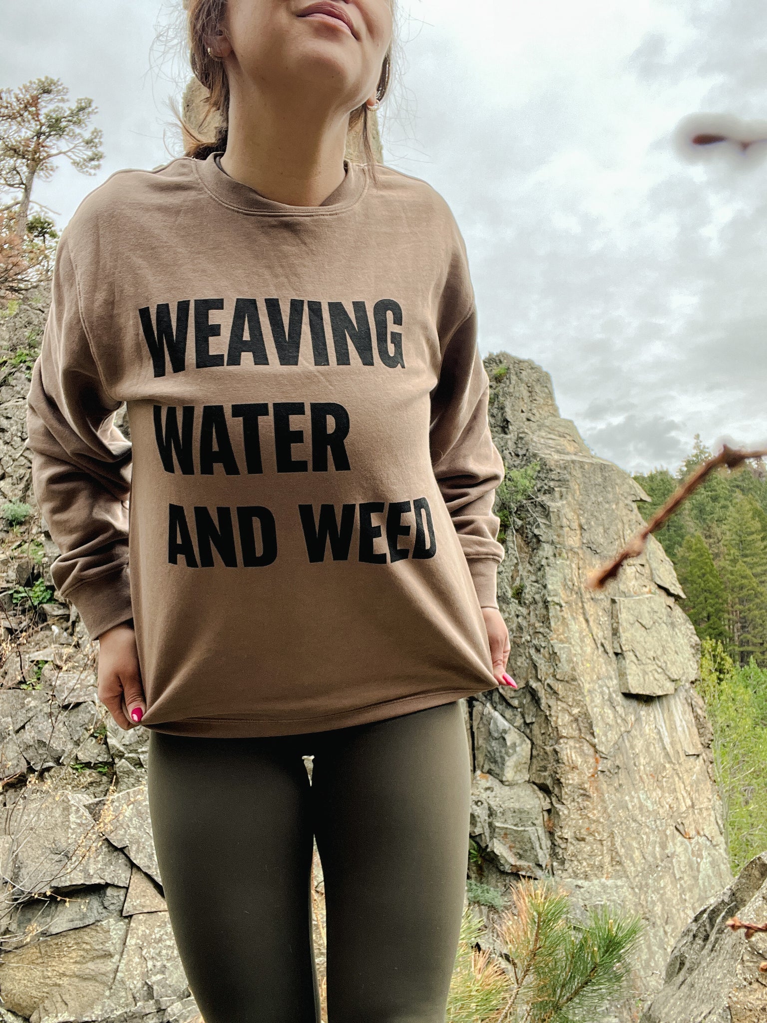 Knitting, Libations and Good Vibrations // Weaving, Water and Weed